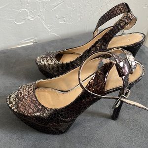 Jessica Simpson Metallica Brown skin shoes